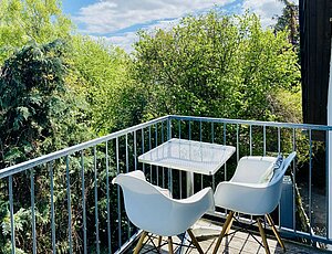 Genießen Sie Ihren Usedomurlaub in der Ferienwohnung Leuchtfeuer 2 mit Balkon im Grünen