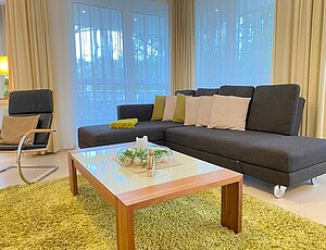 moderne Couch in der Ferienwohnung 7 Villa Seepark in Heringsdorf