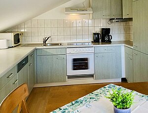Ferienwohnung-villa-fortuna- kueche mit Komplettausstattung.jpg